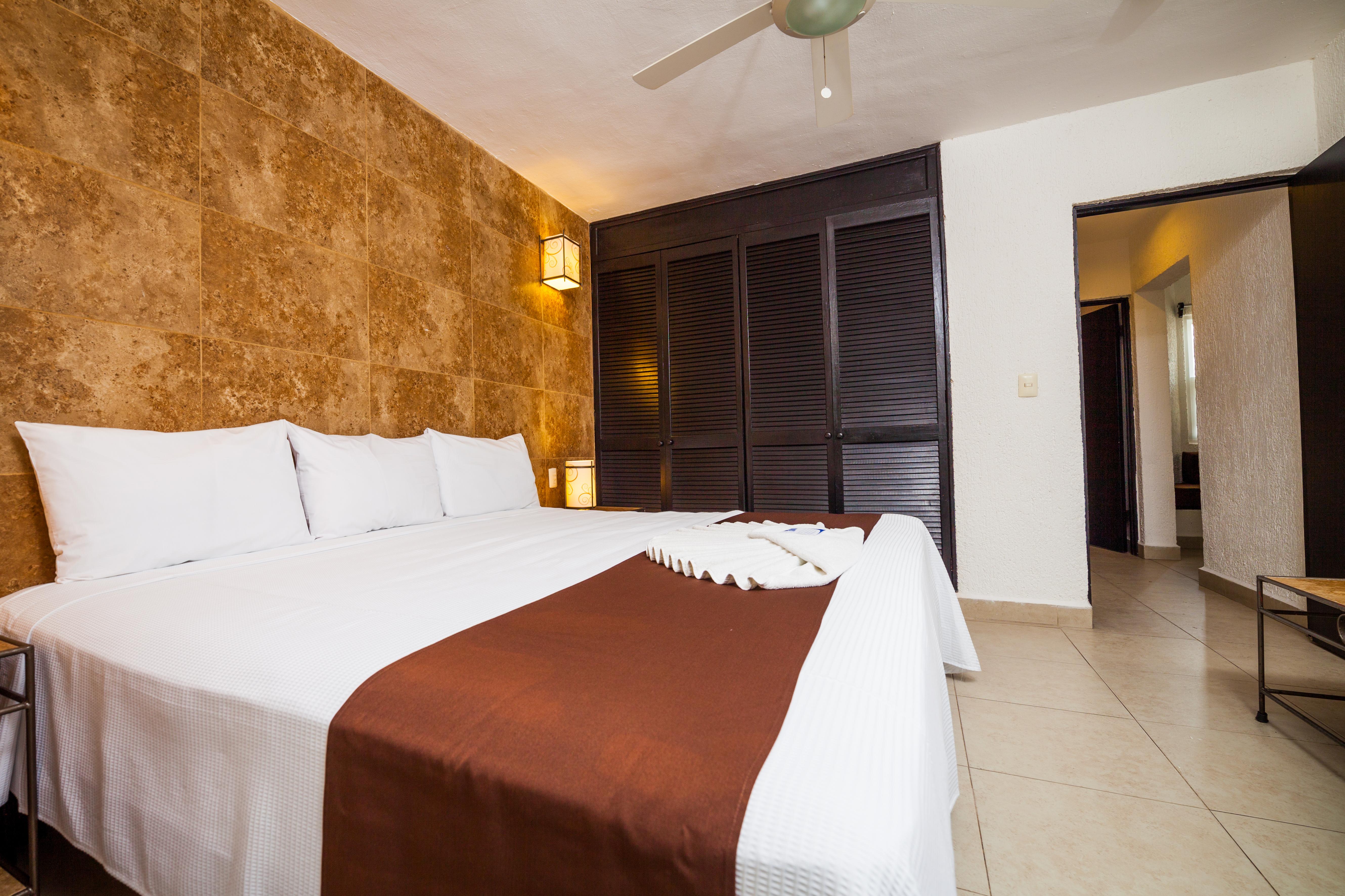 Tukan Hotel Playa Del Carmen Esterno foto
