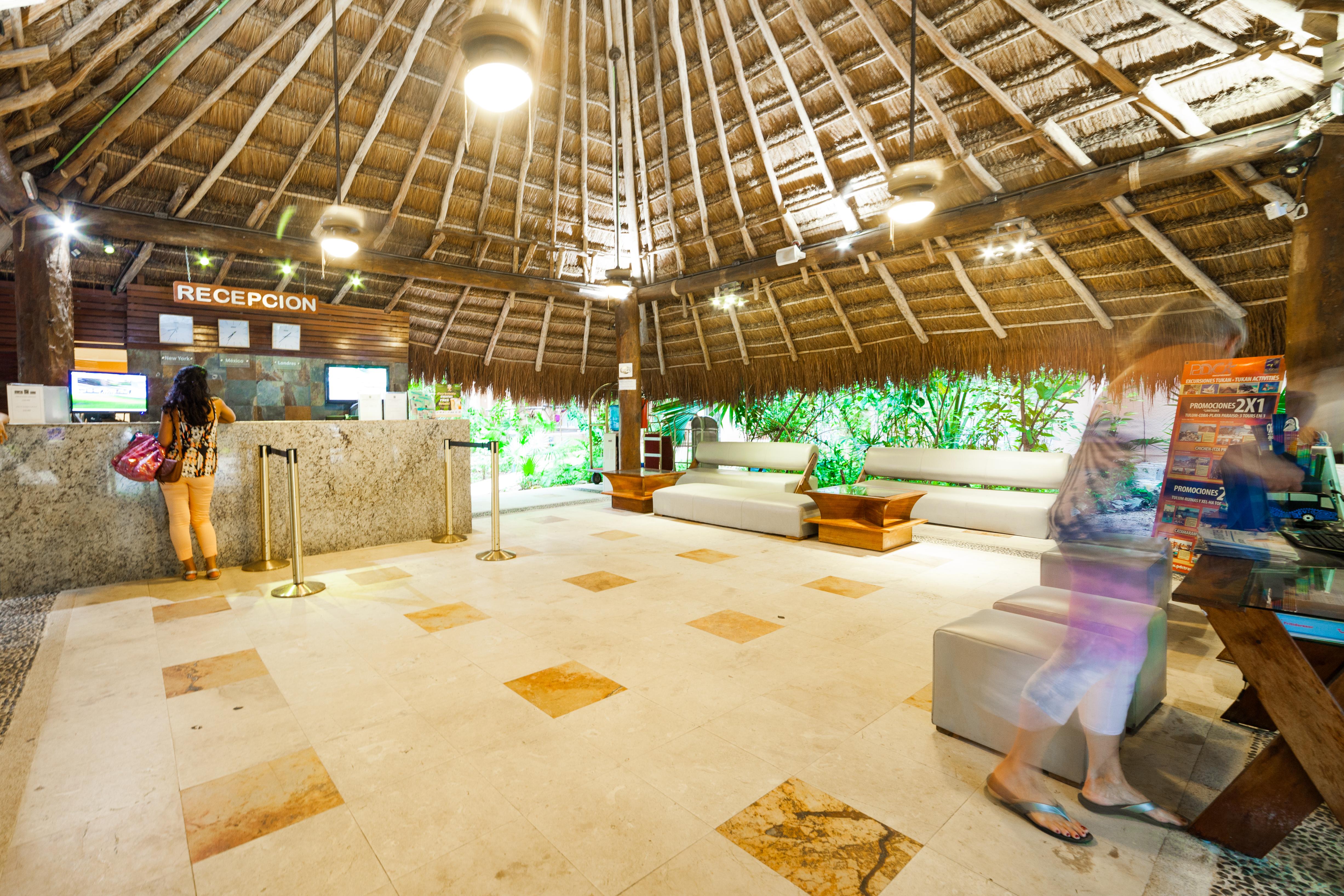 Tukan Hotel Playa Del Carmen Esterno foto