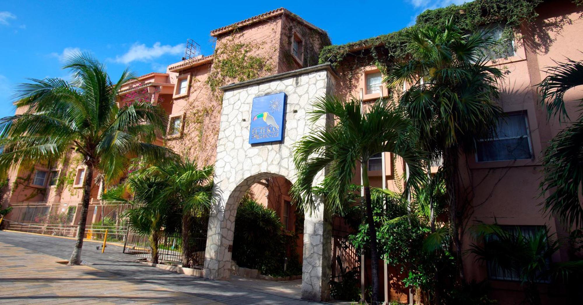Tukan Hotel Playa Del Carmen Esterno foto