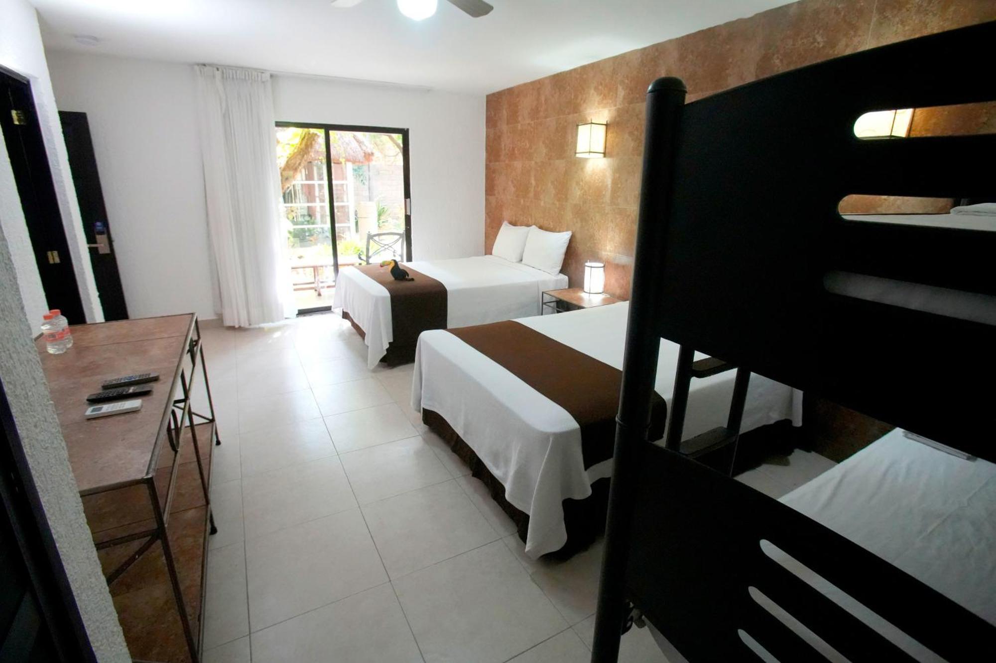 Tukan Hotel Playa Del Carmen Esterno foto