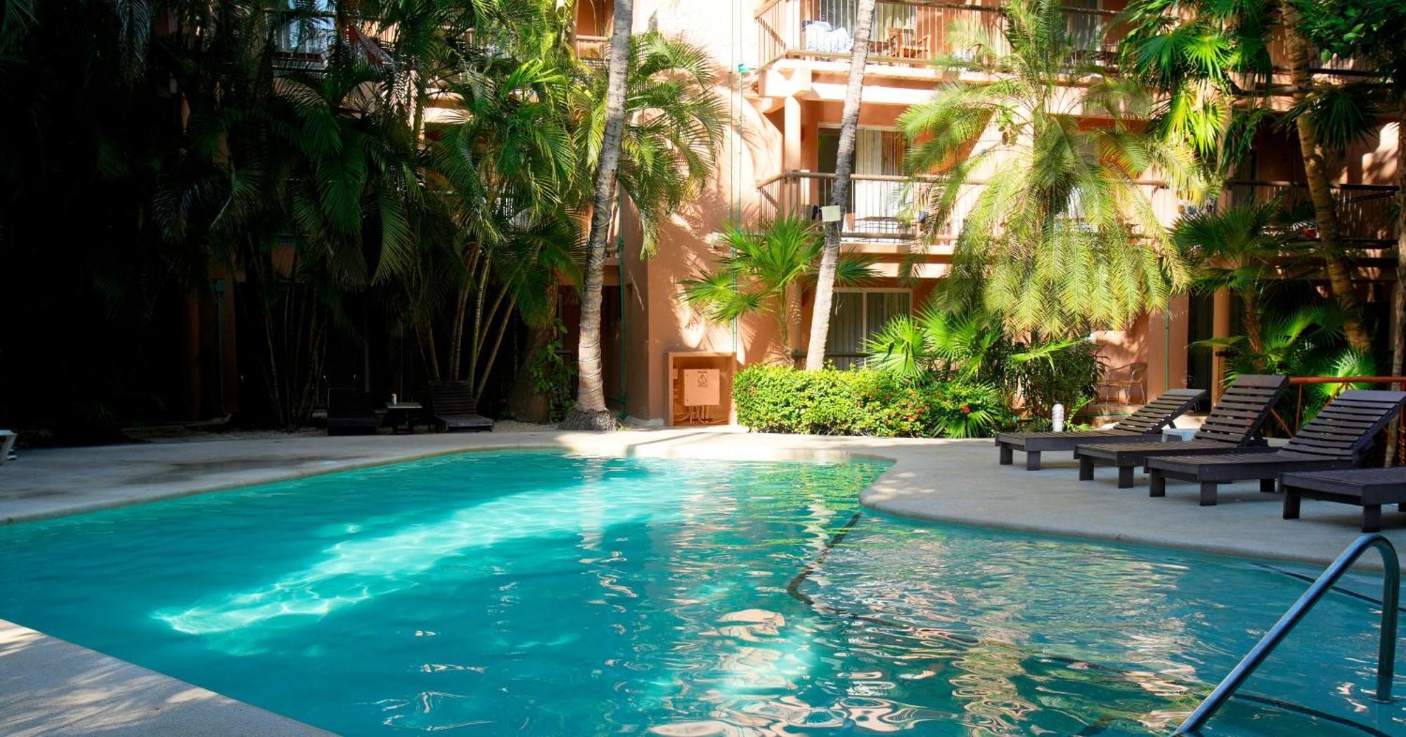 Tukan Hotel Playa Del Carmen Esterno foto
