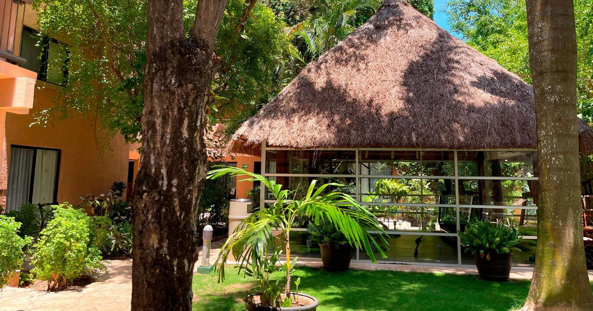 Tukan Hotel Playa Del Carmen Esterno foto